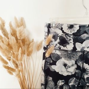 Old Navy Active floral leggings